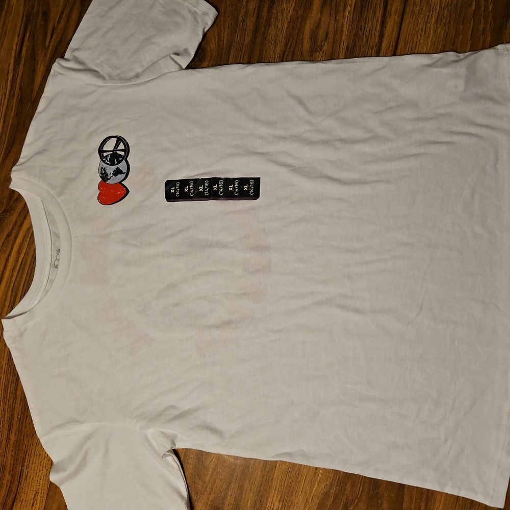 NWT Art Class XL (14/16) t-shirt unisex